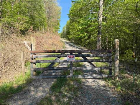 10518 Morgantown Pike Philippi WV 26416