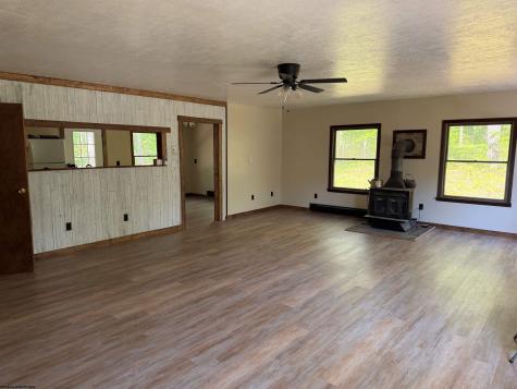 10518 Morgantown Pike Philippi WV 26416