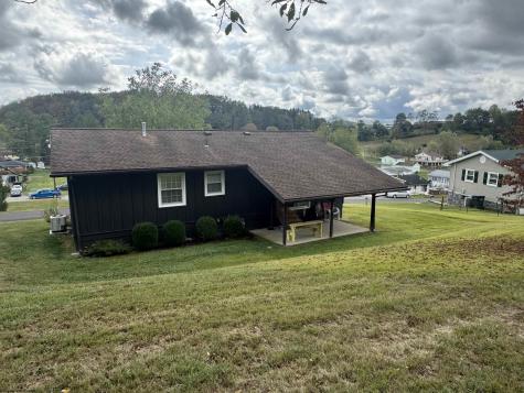 13 Lower Drive Buckhannon WV 26201