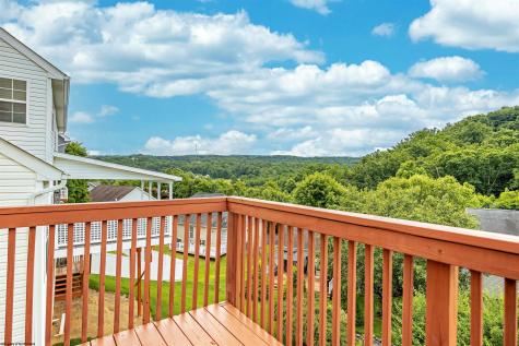 428 Arabela Court Morgantown WV 26508