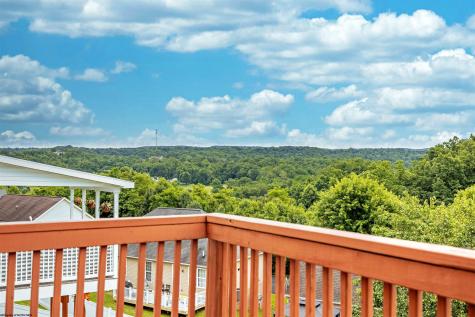 428 Arabela Court Morgantown WV 26508
