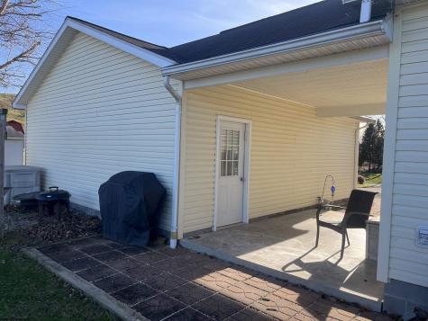 54 Green Acres Jane Lew WV 26378