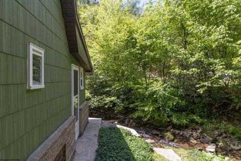 1308 Pleasure Valley Road Montrose WV 26283