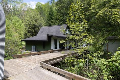 1308 Pleasure Valley Road Montrose WV 26283