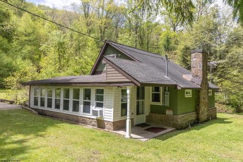 1308 Pleasure Valley Road Montrose WV 26283