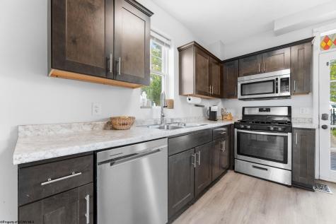 612 Clinton Avenue Morgantown WV 26505