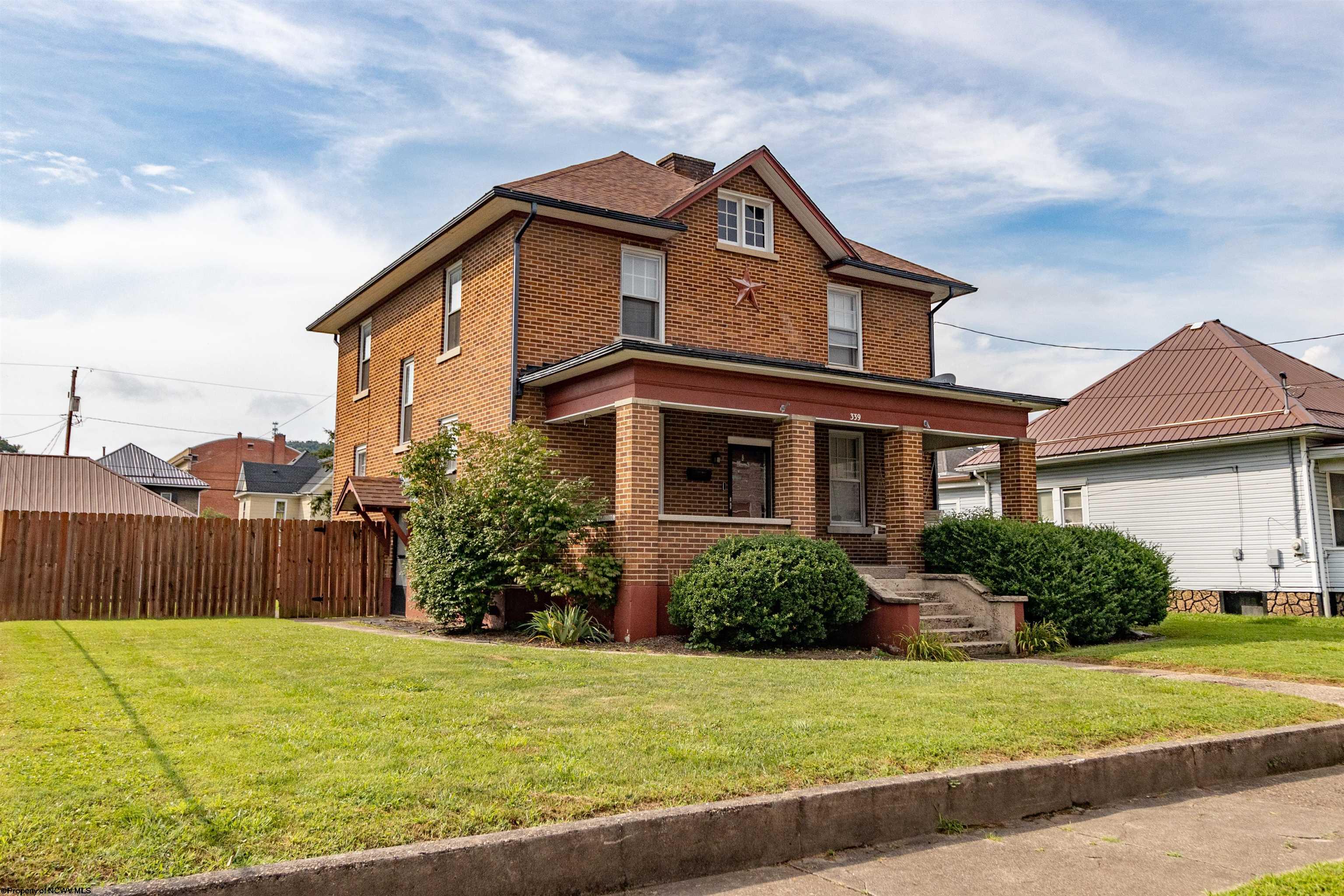339 Court Avenue Weston WV 26452
