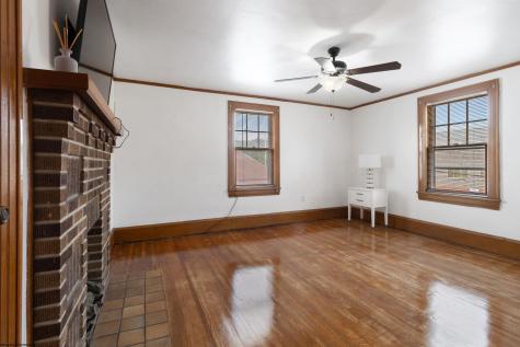 339 Court Avenue Weston WV 26452