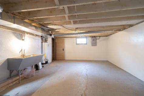 339 Court Avenue Weston WV 26452