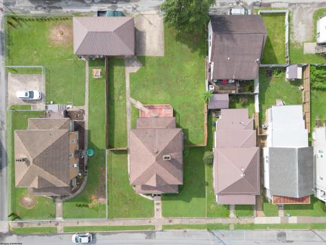 339 Court Avenue Weston WV 26452