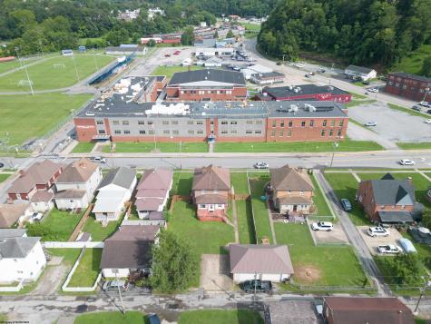 339 Court Avenue Weston WV 26452