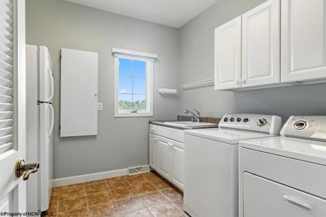 3951 Eastlake Drive Morgantown WV 26508