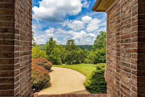 3951 Eastlake Drive Morgantown WV 26508