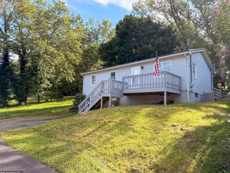1227 Chambers Street Grafton WV 26354