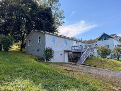 1227 Chambers Street Grafton WV 26354