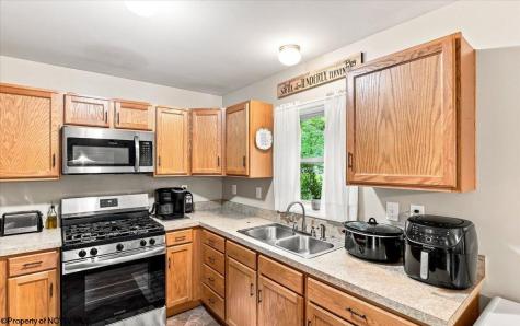 485 Redwood Drive Terra Alta WV 26764