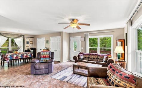 485 Redwood Drive Terra Alta WV 26764