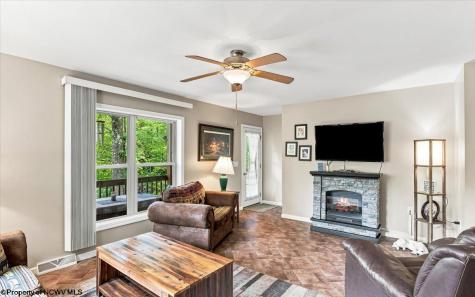 485 Redwood Drive Terra Alta WV 26764