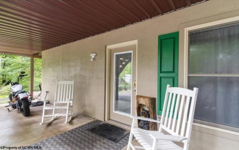 485 Redwood Drive Terra Alta WV 26764