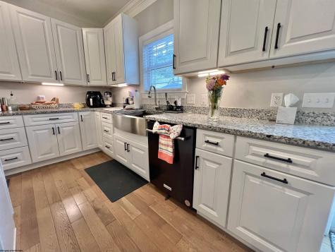 48 Turquoise Way Bridgeport WV 26330-0000