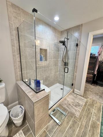 48 Turquoise Way Bridgeport WV 26330-0000