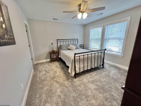 48 Turquoise Way Bridgeport WV 26330-0000