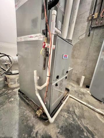 48 Turquoise Way Bridgeport WV 26330-0000