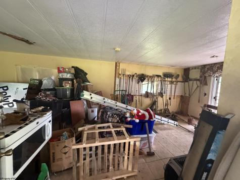 252 Gateway Road Wallace WV 26448