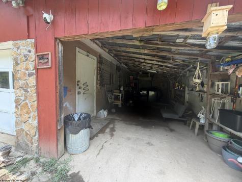 252 Gateway Road Wallace WV 26448
