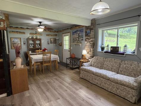 252 Gateway Road Wallace WV 26448