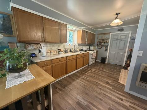 252 Gateway Road Wallace WV 26448