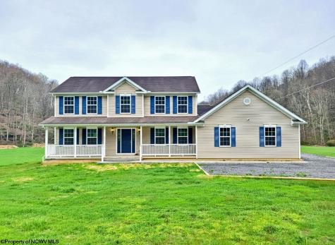 1730 Crossroads Road Fairview WV 26570