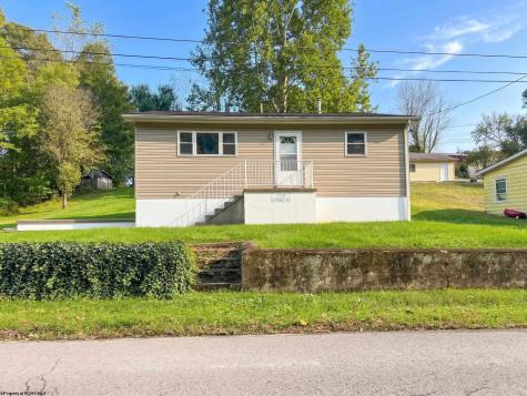 708 Buffalo Road Barrackville WV 26554