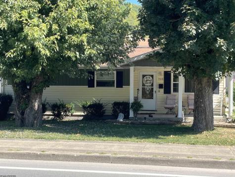 908 N Main Avenue Weston WV 26452
