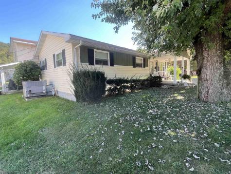 908 N Main Avenue Weston WV 26452