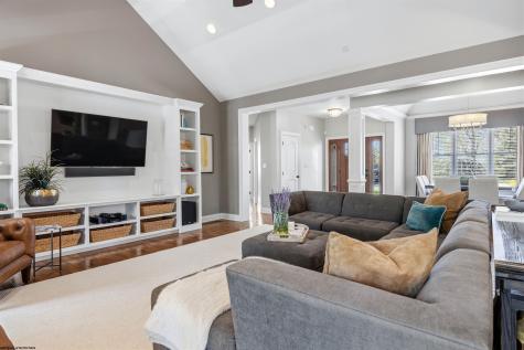 2057 Jackson Iron Circle Morgantown WV 26058