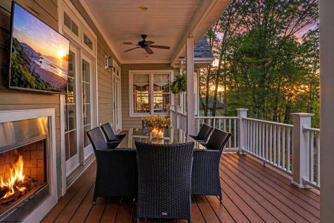 2057 Jackson Iron Circle Morgantown WV 26058