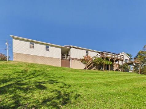 66 Hawks Nest Lane Mount Clare WV 26408