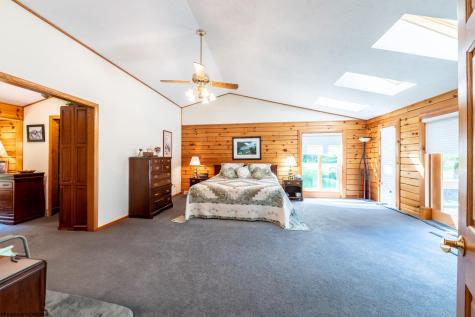 102 Country Club Court Terra Alta WV 26764
