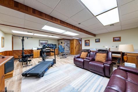 102 Country Club Court Terra Alta WV 26764
