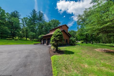 102 Country Club Court Terra Alta WV 26764