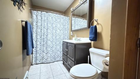 515 Pennsylvania Avenue Nutter Fort WV 26301
