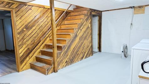 515 Pennsylvania Avenue Nutter Fort WV 26301