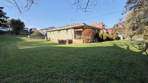 515 Pennsylvania Avenue Nutter Fort WV 26301