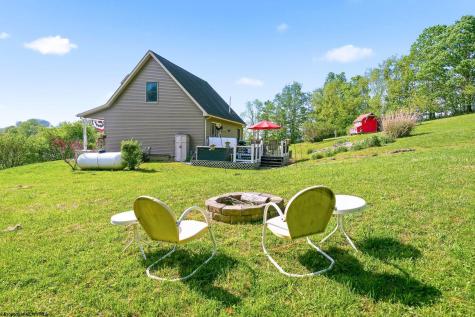 718 Trap Springs Road Grafton WV 26354
