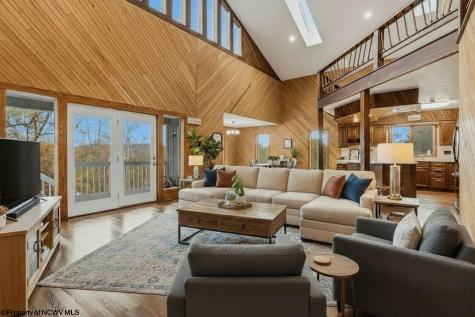 32 St James Drive Clarksburg WV 26301