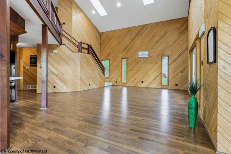 32 St James Drive Clarksburg WV 26301