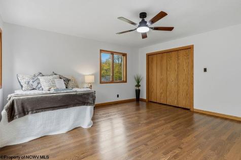 32 St James Drive Clarksburg WV 26301