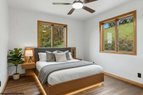 32 St James Drive Clarksburg WV 26301