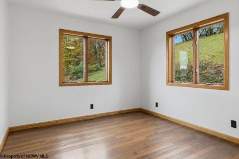 32 St James Drive Clarksburg WV 26301